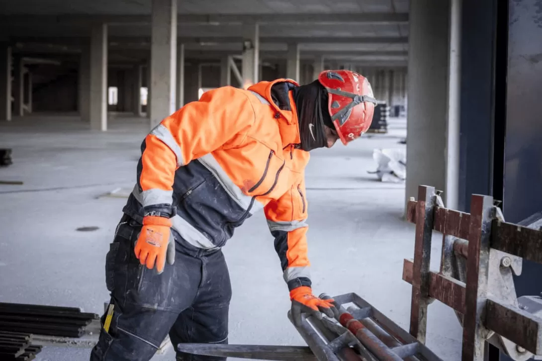 Wage Growth and Standard of Living in Bulgaria Since EU Accession: Progress and Persistent Challenges